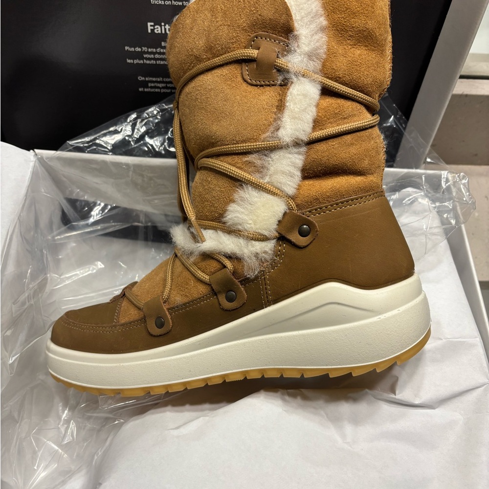 New Cougar Waterproof Beige and Cream Winter Boots